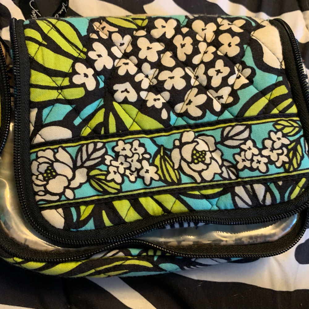 Vera Bradley make up bag